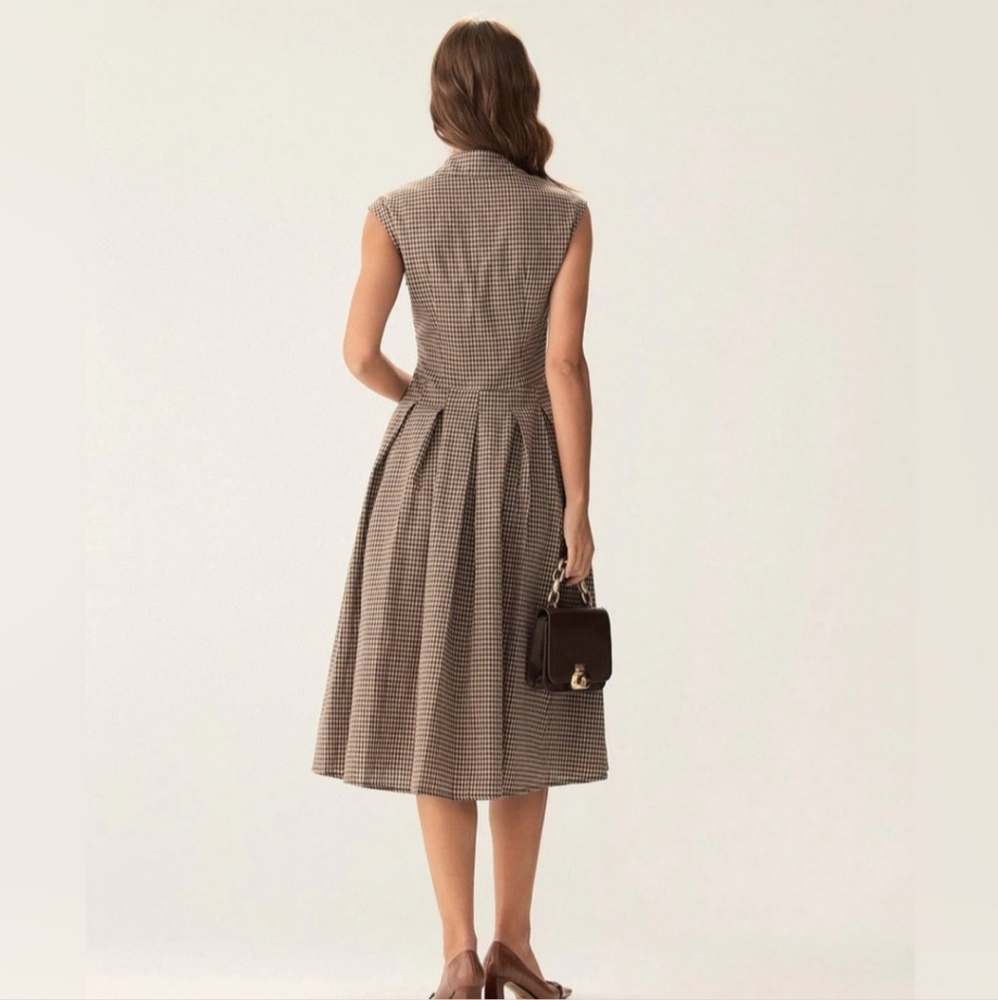 NWT Rihoas Brown Plaid Button Pleated Midi Dress - Picture 6 of 17